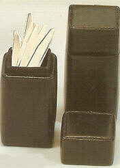 Dann Private Stock Collar Stays in LEATHER BOX