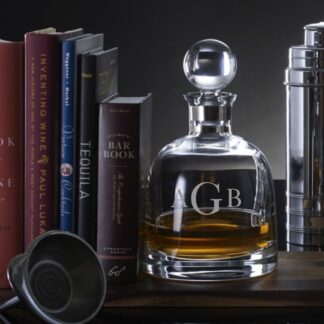 Angus and Winnie Golf  Set Decanter & Cocktail Glasses